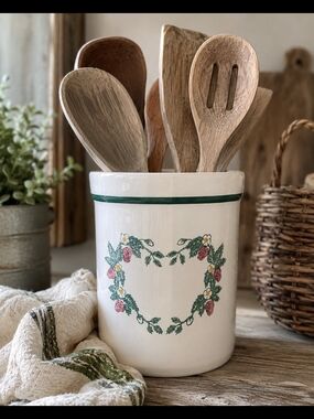 Vintage Ceramic Utensil Crock with Strawberry Wreath Design - Cream & Green
